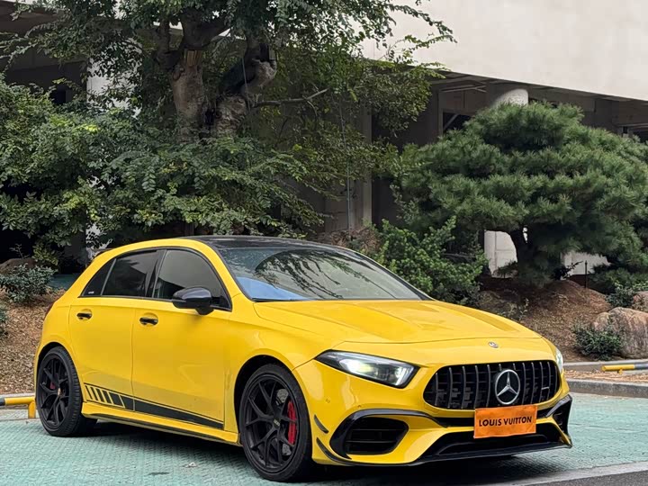 Фото 3 - Mercedes-Benz A-Class AMG