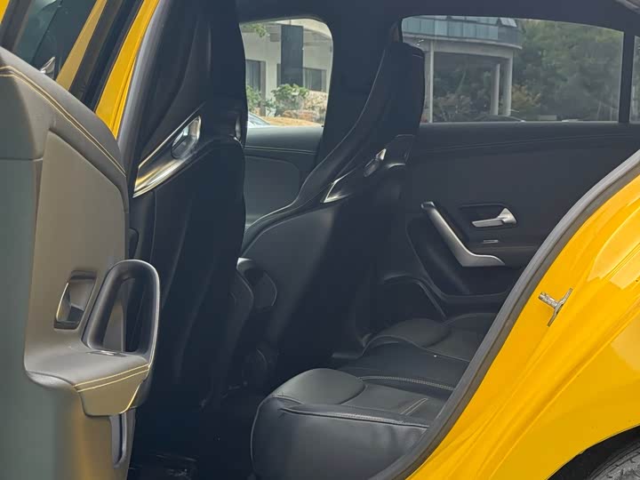 Фото 6 - Mercedes-Benz A-Class AMG