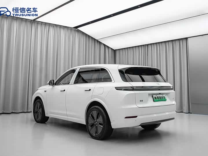 Фото 8 - LiXiang L7