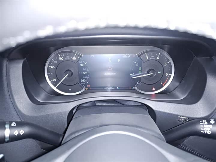 Фото 12 - Jaguar XE L