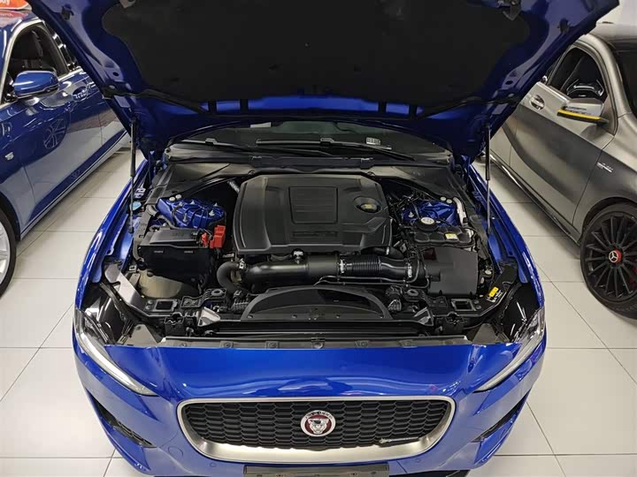 Фото 20 - Jaguar XE L