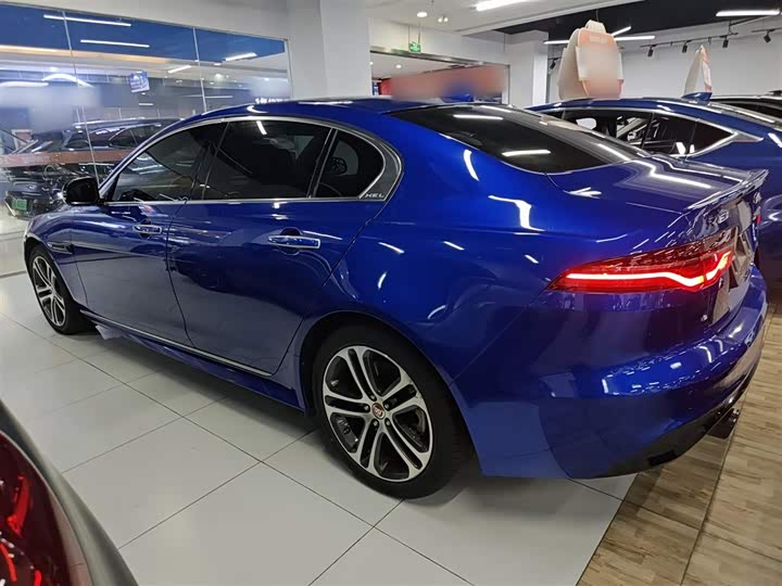 Фото 5 - Jaguar XE L