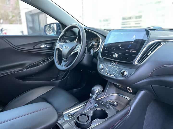 Фото 11 - Chevrolet Malibu XL