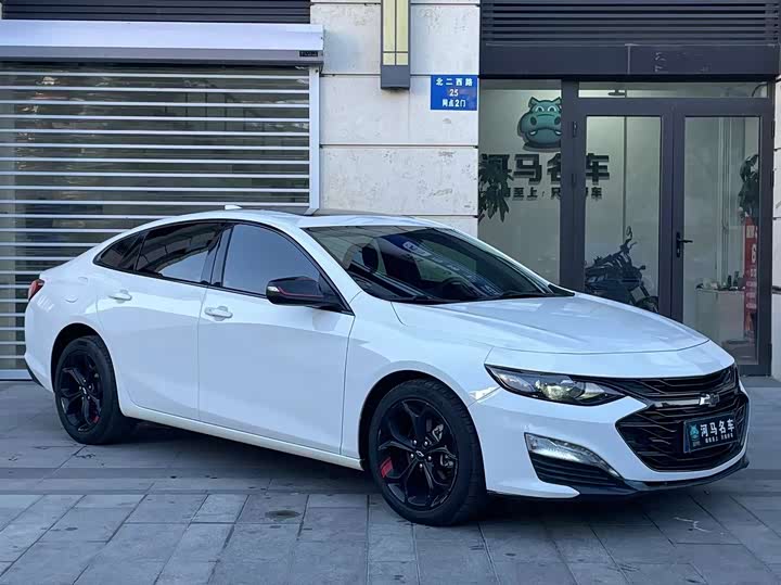 Фото 2 - Chevrolet Malibu XL