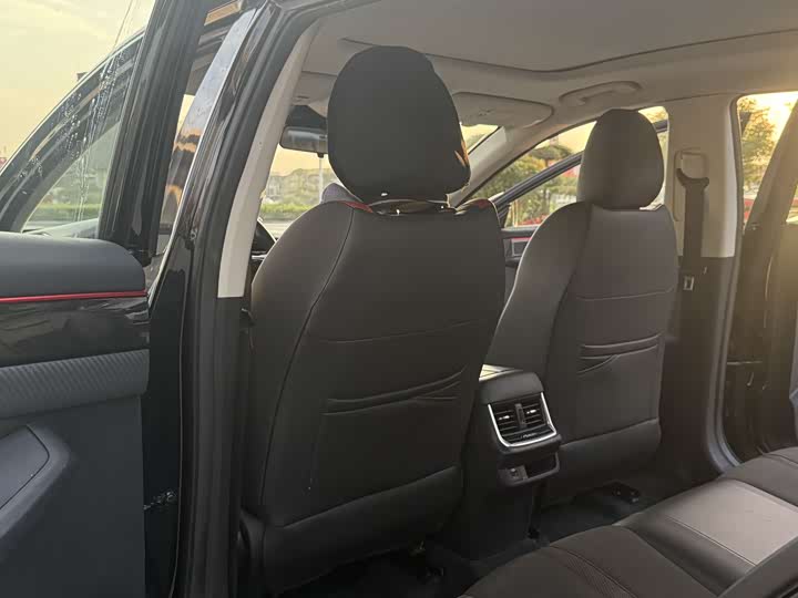 Фото 6 - Dongfeng Aeolus Yixuan Max