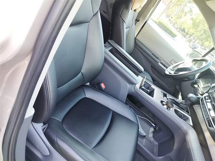 Фото 25 - Toyota Sienna