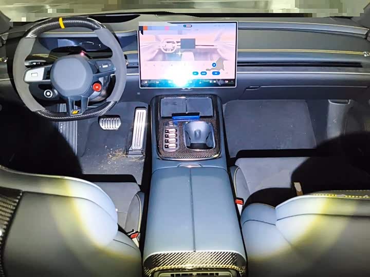 Фото 11 - Xiaomi SU7 Ultra