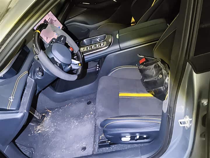 Фото 17 - Xiaomi SU7 Ultra