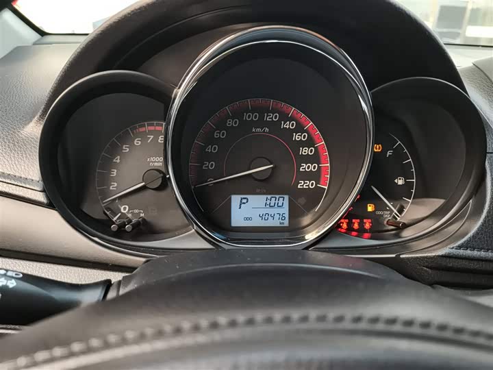 Фото 12 - Toyota Vios