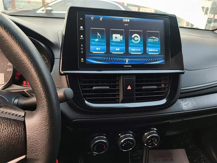 Фото 13 - Toyota Vios