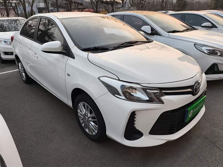 Фото 4 - Toyota Vios