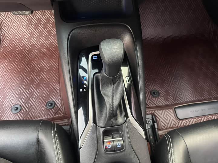 Фото 13 - Toyota Levin