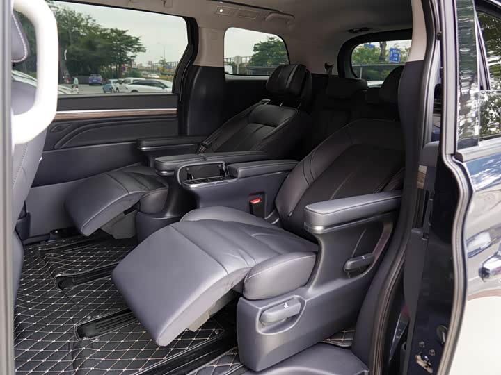 Фото 19 - GAC Trumpchi M8