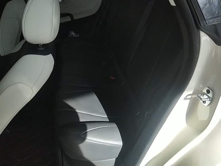 Фото 17 - Dongfeng Nammi 01