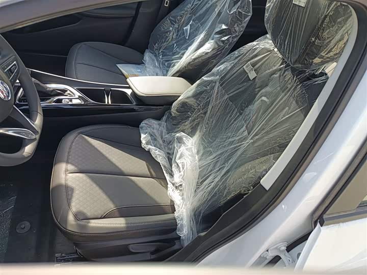 Фото 15 - Buick Verano