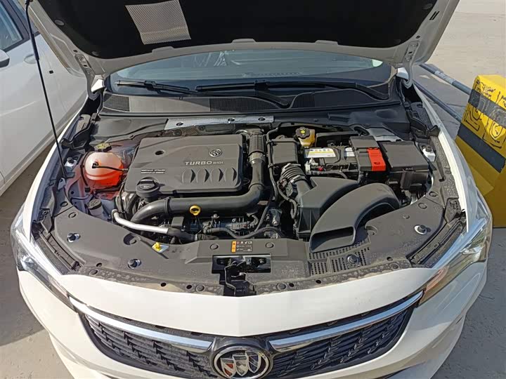 Фото 20 - Buick Verano