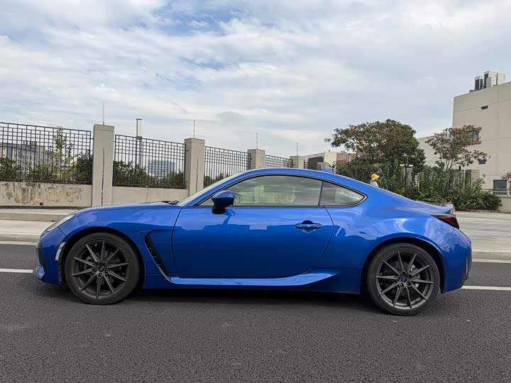 Фото 3 - Subaru BRZ