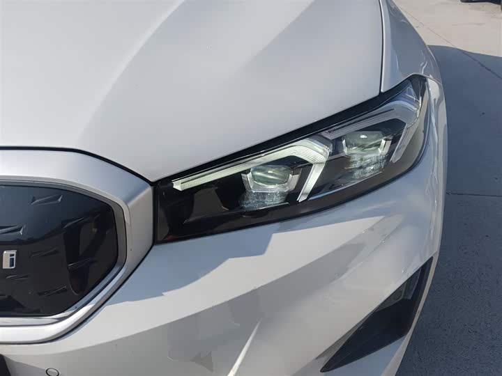 Фото 24 - BMW i3