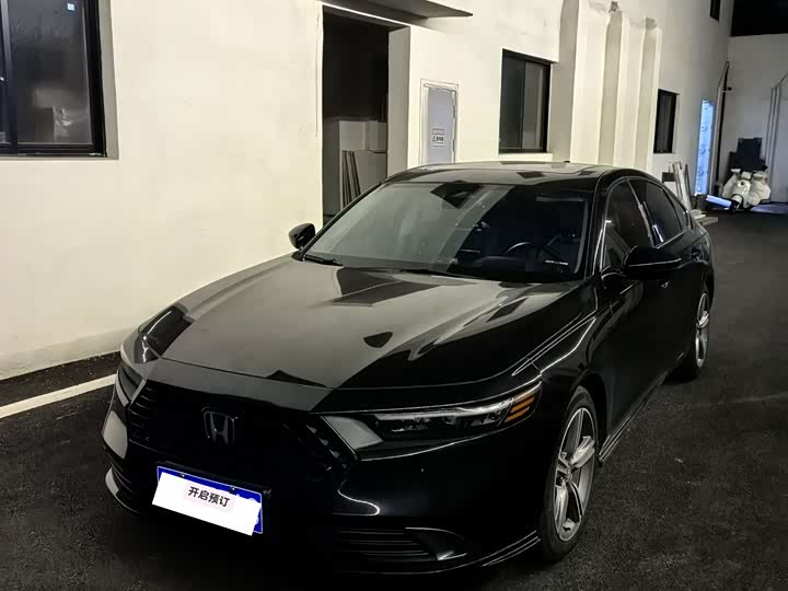 Фото 2 - Honda Accord