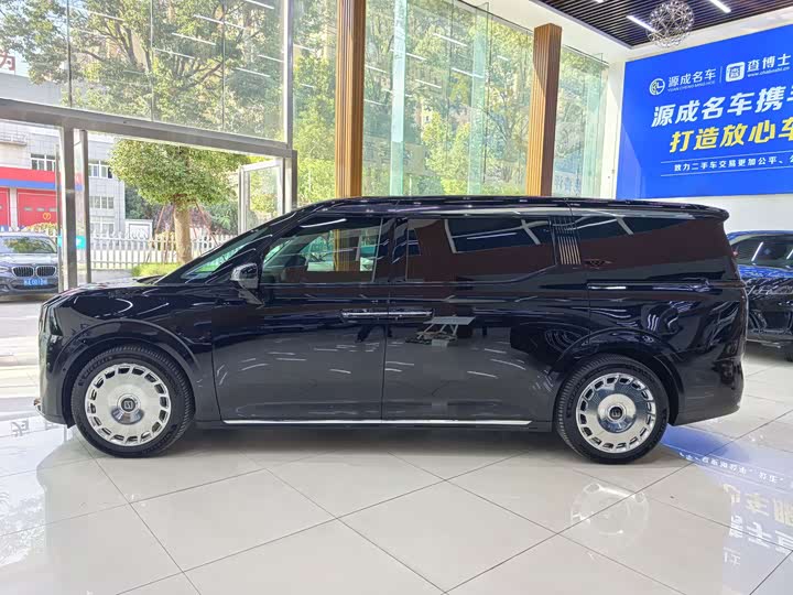 Фото 5 - Zeekr 009