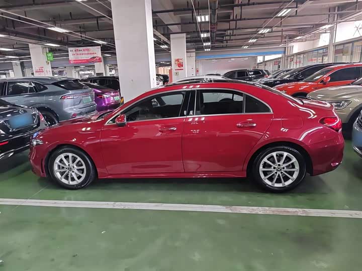 Фото 5 - Mercedes-Benz A-Class