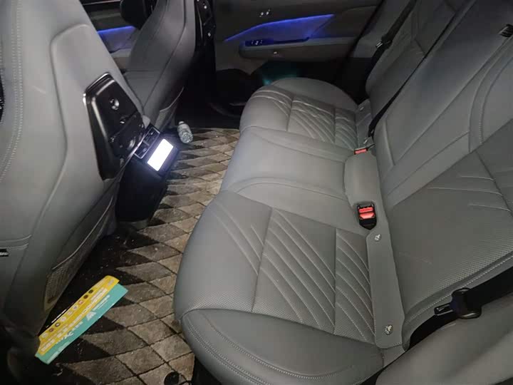 Фото 19 - Zeekr 001