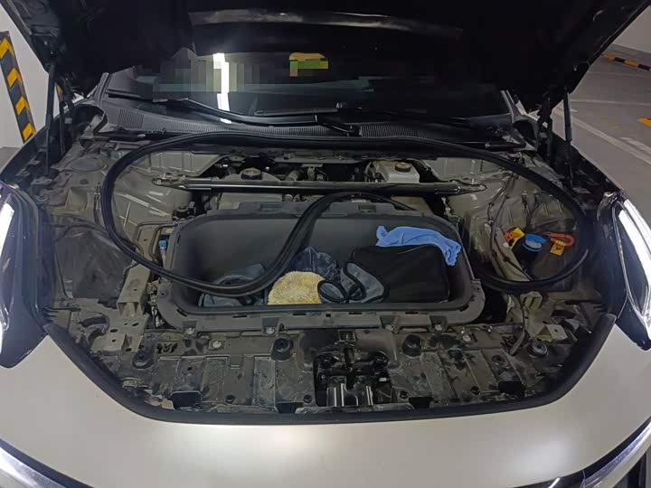 Фото 22 - Zeekr 001