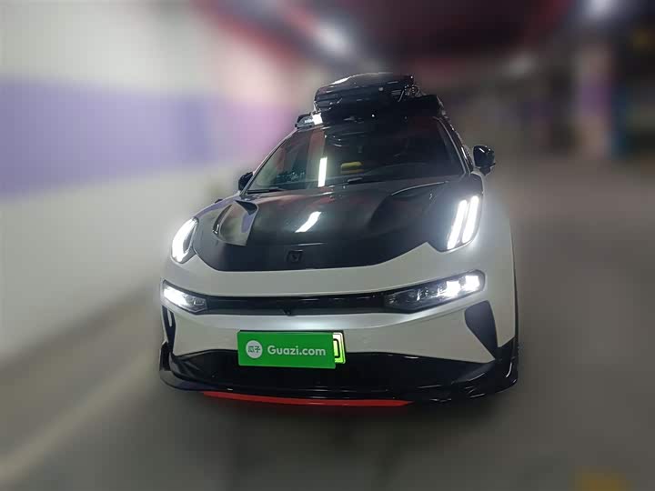 Фото 3 - Zeekr 001