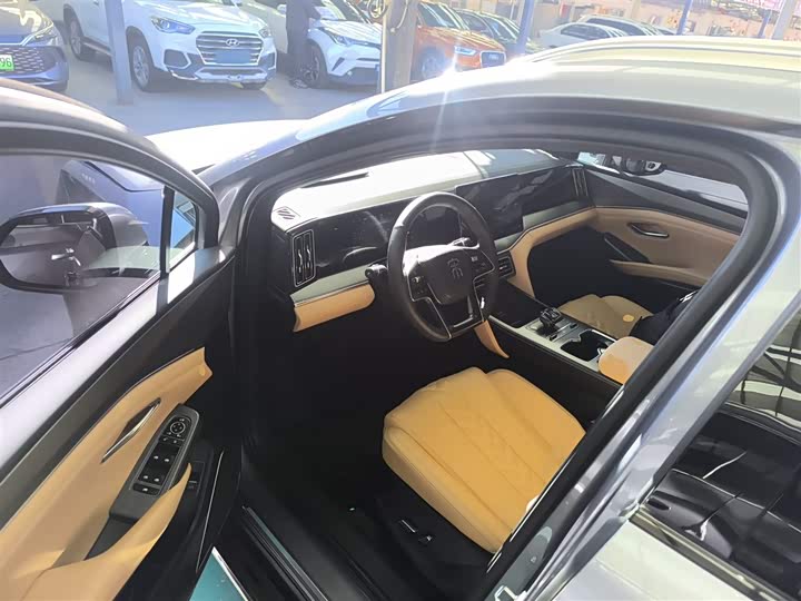 Фото 16 - BYD Song L DM-i Hybrid