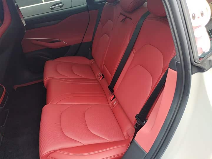 Фото 17 - Xiaomi SU7