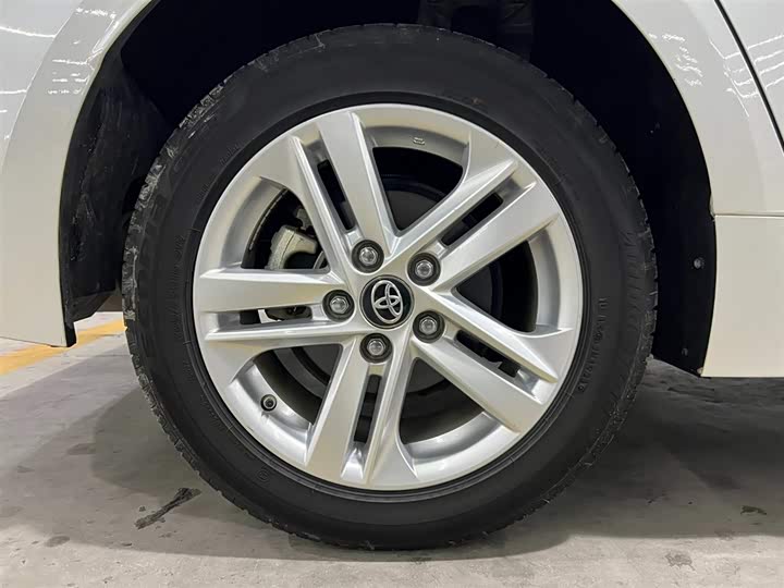 Фото 18 - Toyota Levin