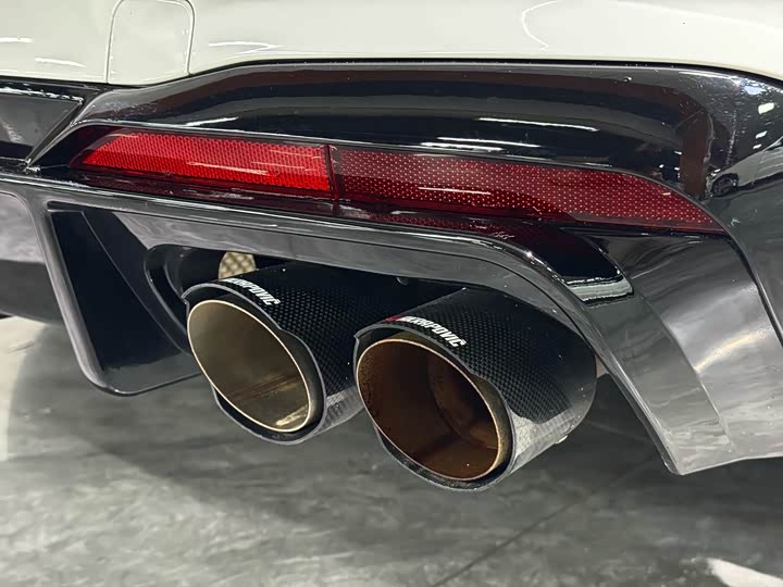 Фото 10 - Audi A4L