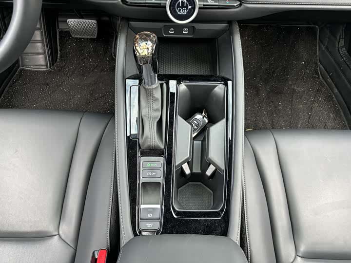 Фото 13 - Honda Accord