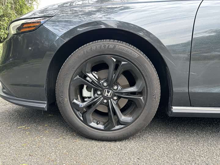 Фото 6 - Honda Accord