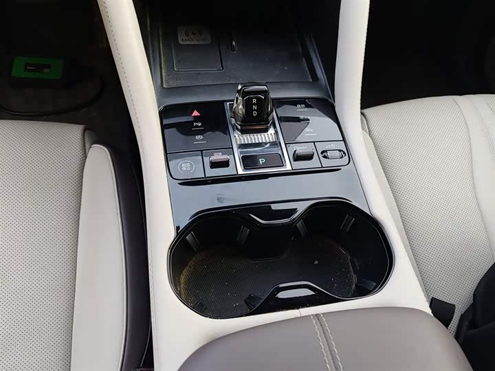 Фото 14 - BYD Song Plus Hybrid/EV