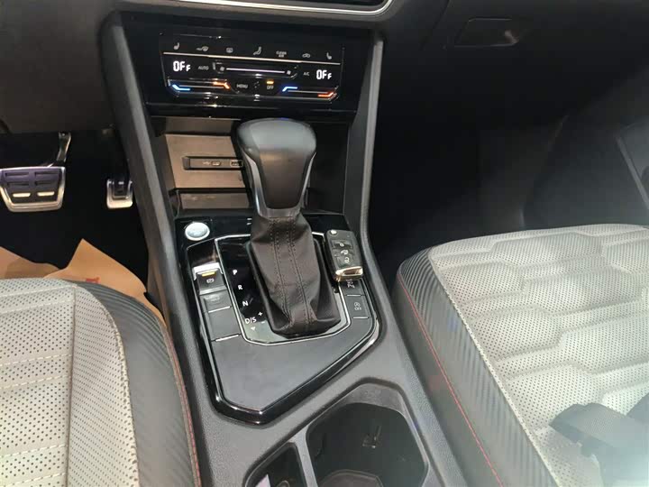 Фото 14 - Volkswagen Tiguan X