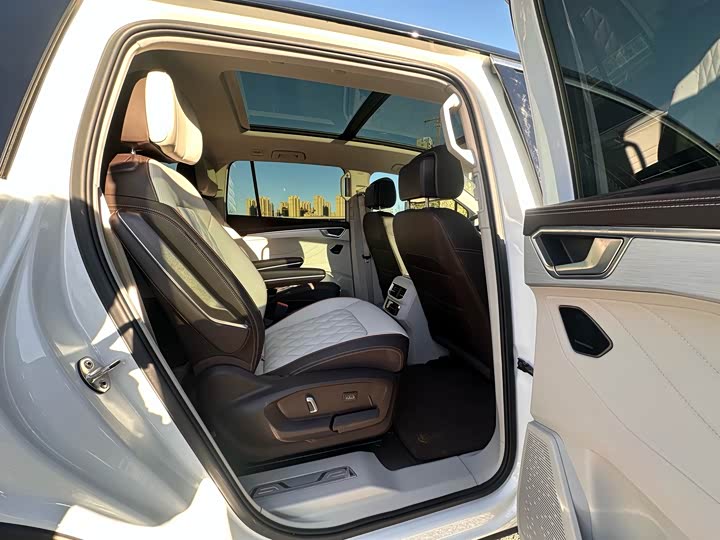 Фото 12 - Volkswagen Talagon