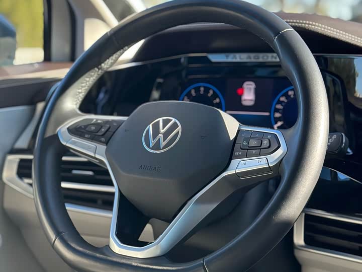 Фото 8 - Volkswagen Talagon