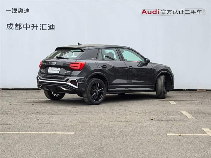 Фото 4 - Audi Q2L