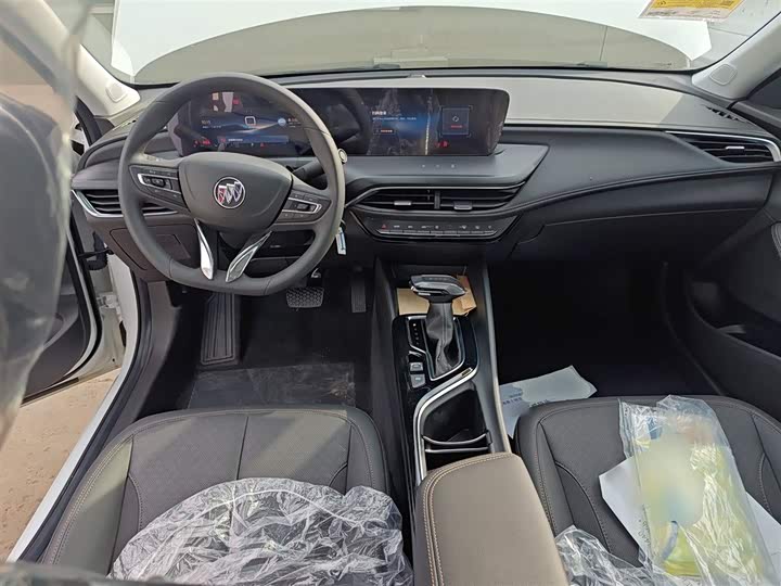 Фото 10 - Buick Verano