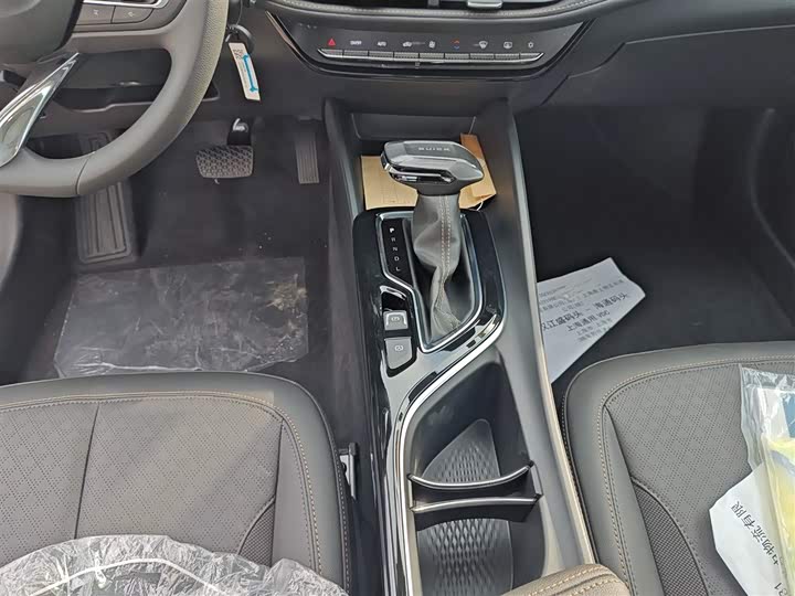 Фото 14 - Buick Verano