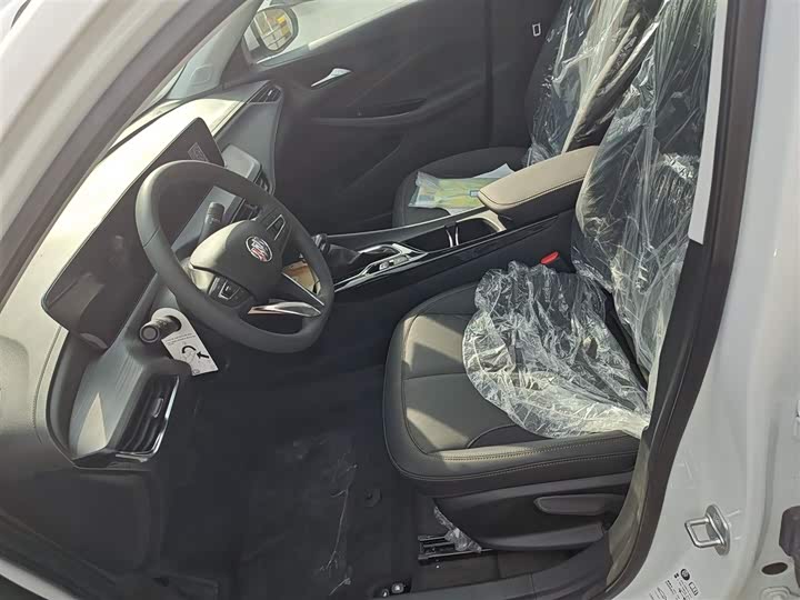 Фото 15 - Buick Verano