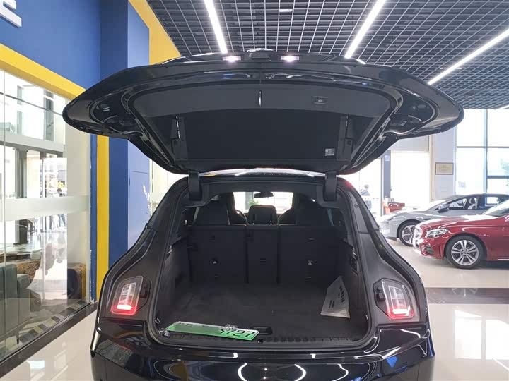 Фото 10 - BMW iX