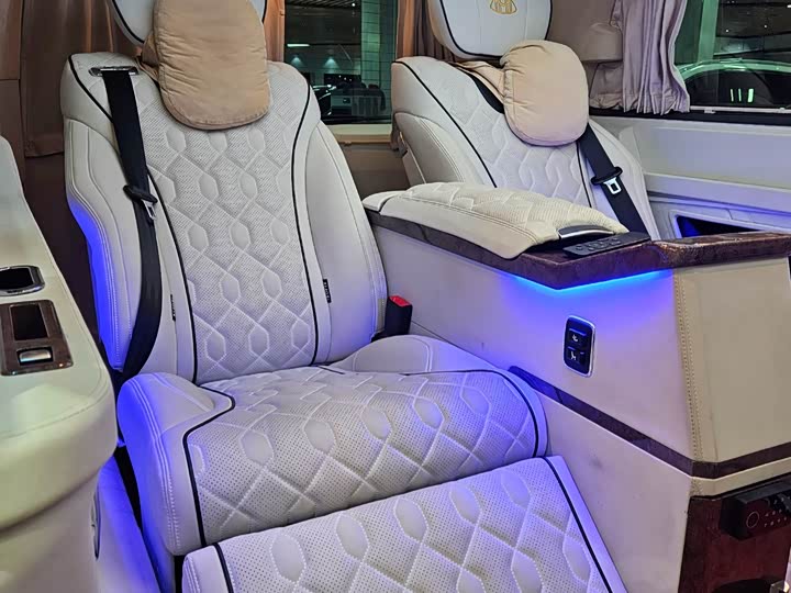 Фото 14 - Mercedes-Benz Vito