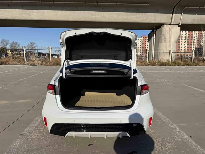 Фото 19 - Toyota Levin