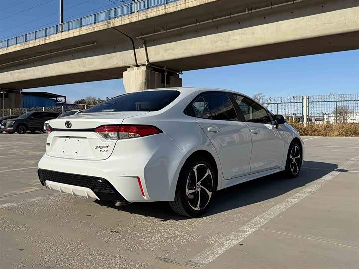 Фото 5 - Toyota Levin