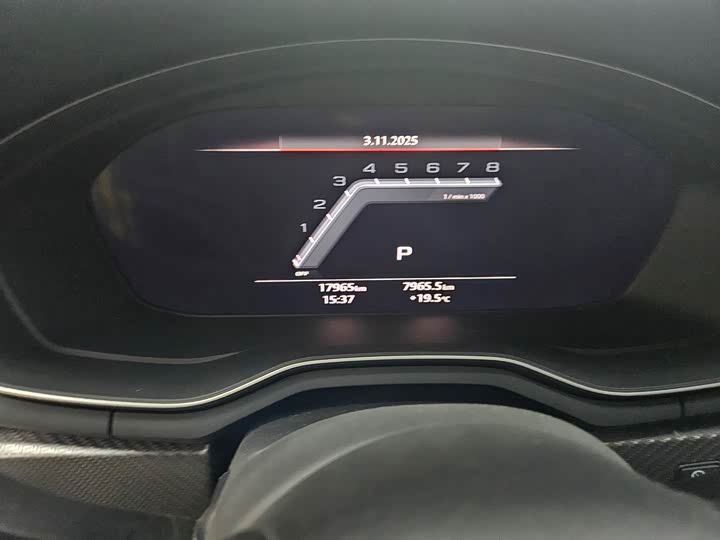 Фото 5 - Audi A4L