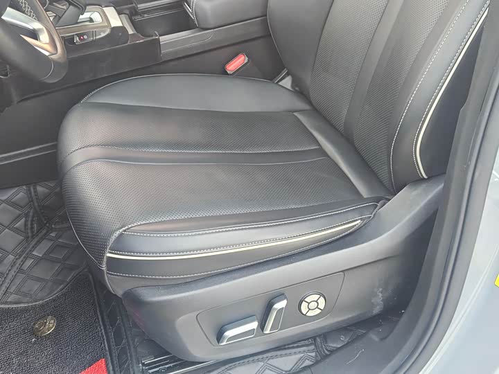 Фото 10 - Tank 300