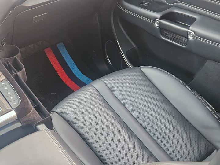 Фото 16 - Tank 300