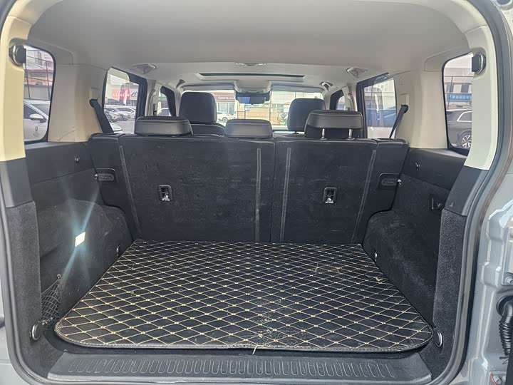 Фото 8 - Tank 300